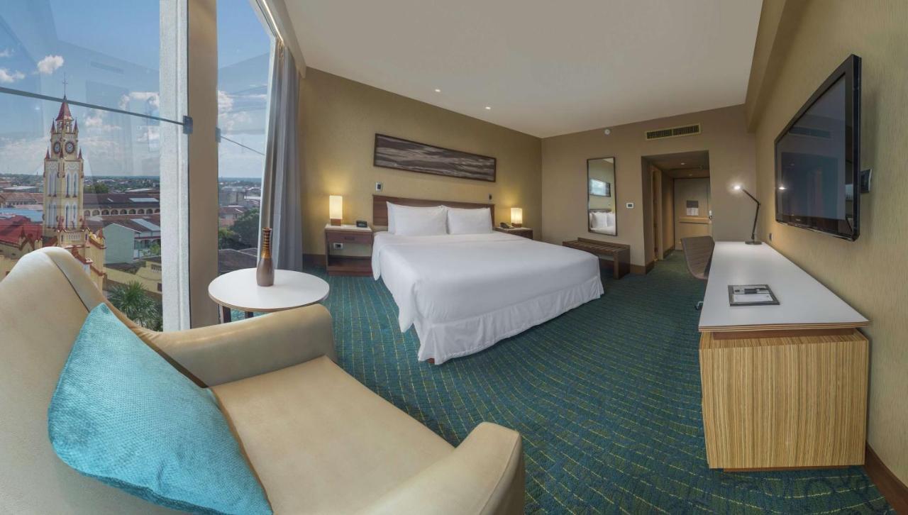 Hotel Doubletree By Hilton Iquitos Exteriér fotografie